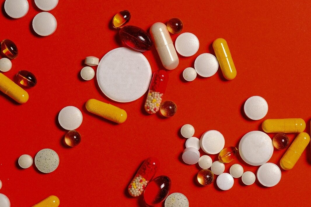 Lieky na predpis: Ako správne užívať lieky a vyhnúť sa nežiaducim účinkom