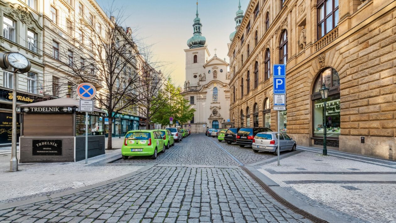 Chasing Losses: Analýza neudržateľného cyklu stíhania strát a finančnej priepasti