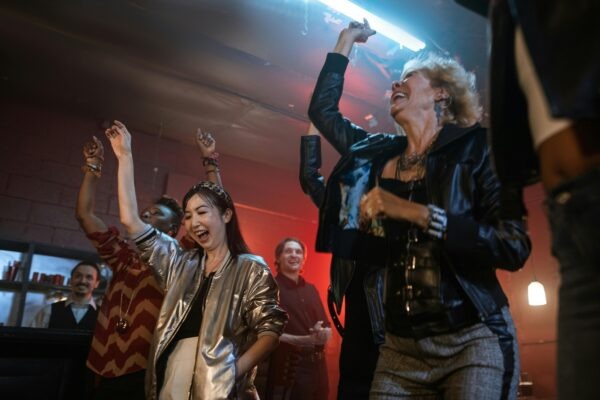 Krízové riadenie livestreamov: Delay, moderátori a pravidlá komunikácie