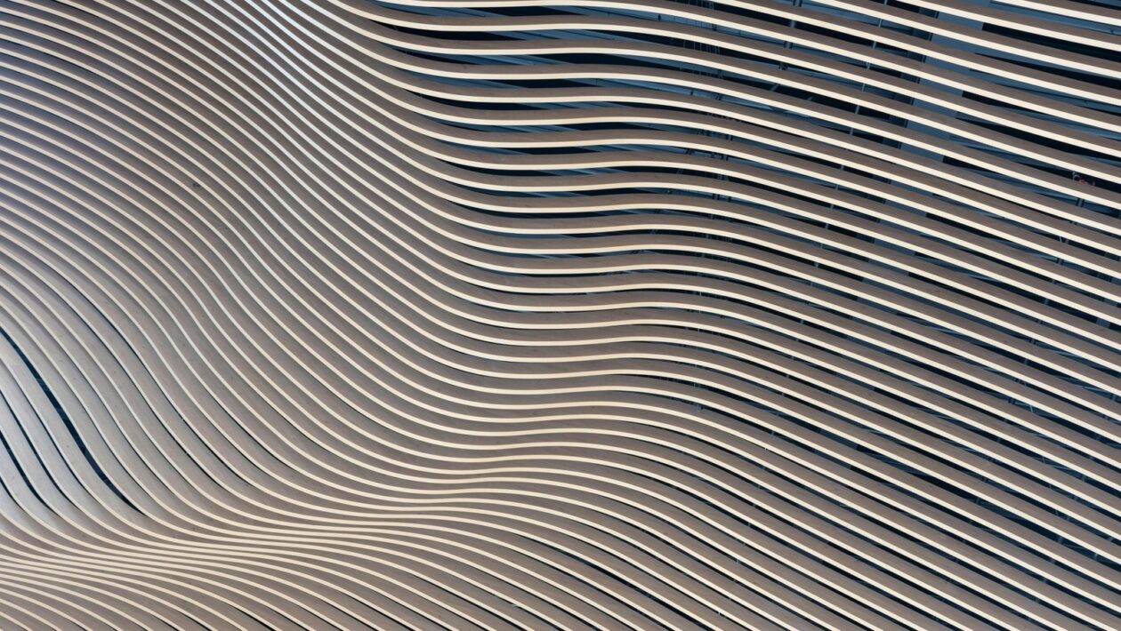 Self-soothing dotyk: bezpečné techniky upokojenia cez ruky a tvár